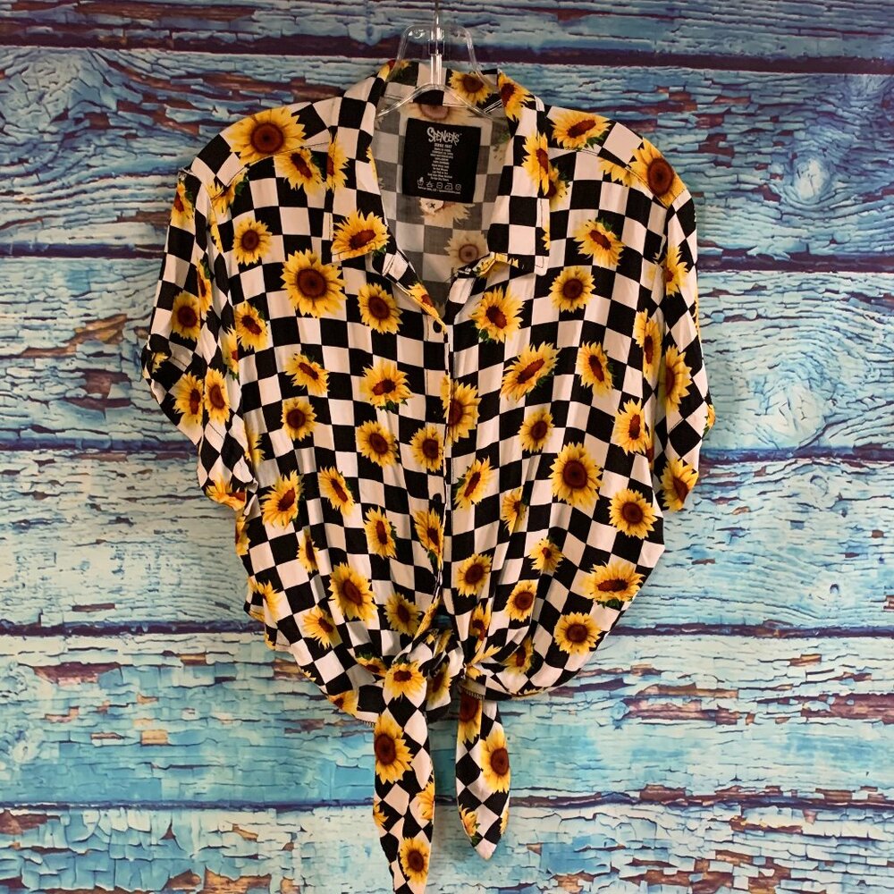 Spencer's Checkered Sunflower Short Sleeve Button Down Tie Front Blouse